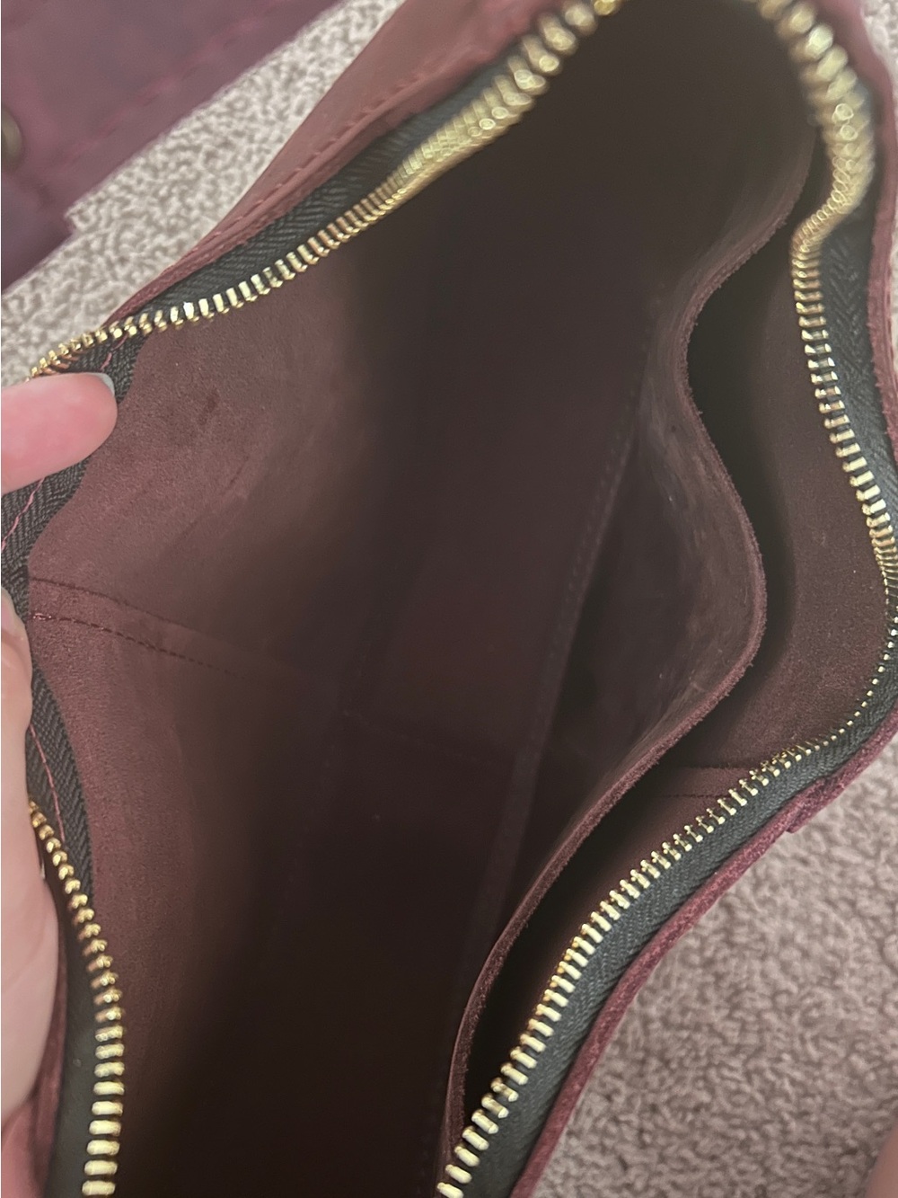 Merlot Nora Crescent Bag - Picture 3 of 5
